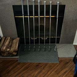 Titleist T200 Iron Set (5-Gap)- Barely Used