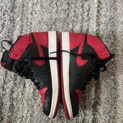 Jordan 1 OG Bred Size 7  men, Send Offers! 