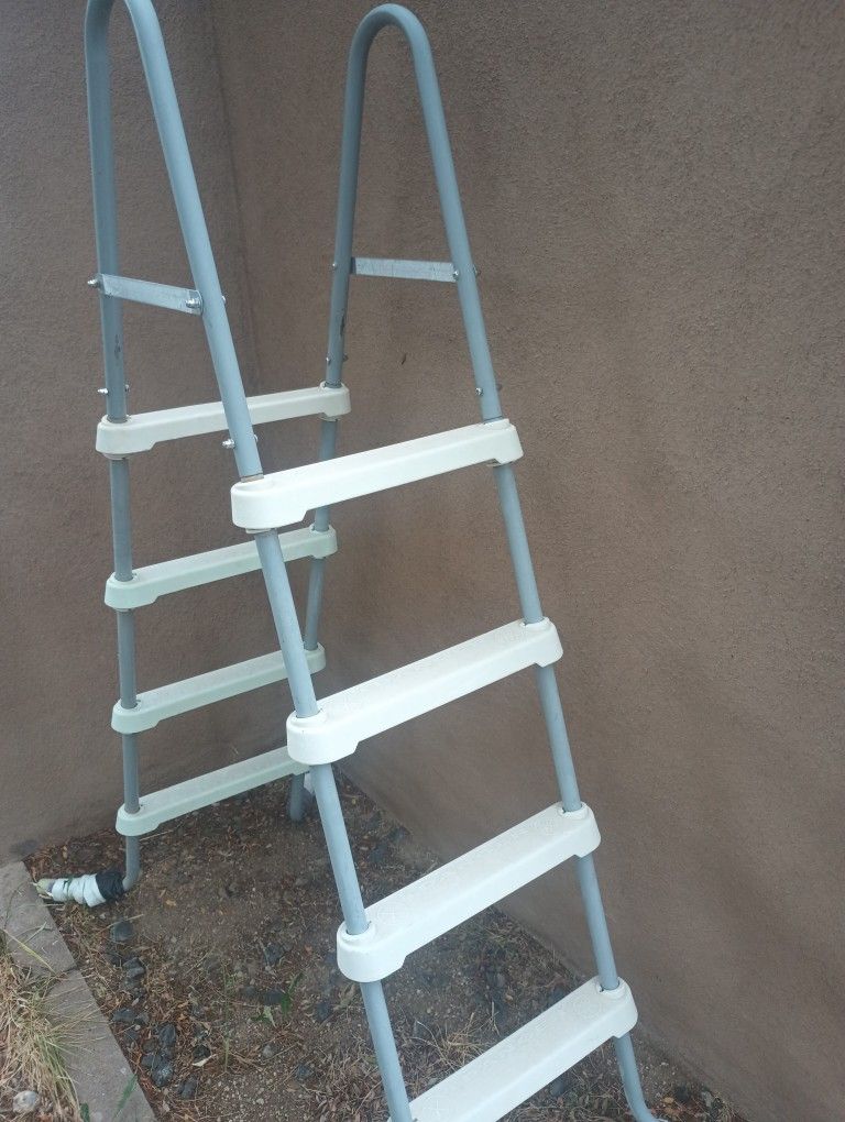 Above Ground Pool Stairs