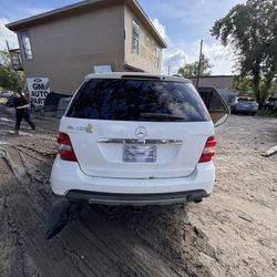 2006 Mercedes Ml350 For Parts Only Call (contact info removed)