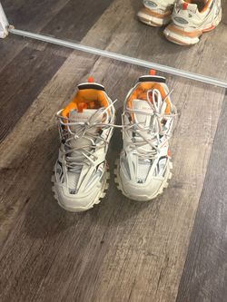 Balenciaga track