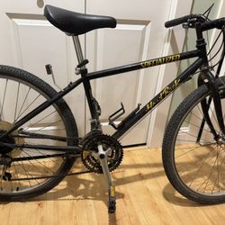 Black Specialized Rock Hopper Gravel Bike