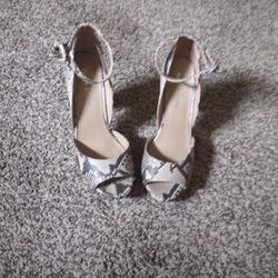 Reeta Block-Heel Platform Sandals