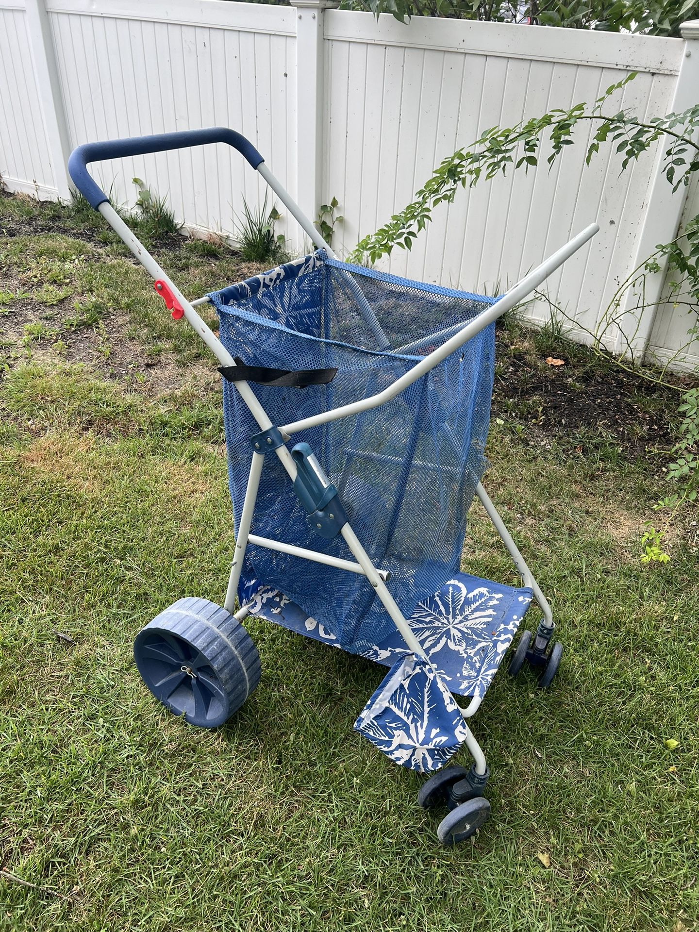Tommy Bahama Wonder Wheeler Beach Cart