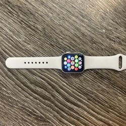 Apple Watch SE 