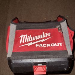 Milwaukee 10’’ Tool Tote