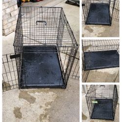 Dog Crate Medium Excellent Condition 