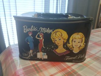 1963 Barbie and Midge Travel Pals