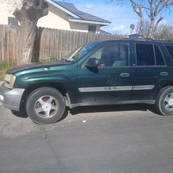 2003 Chevy Trailblazer (4Partsonly)