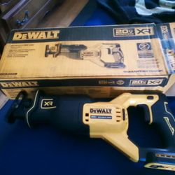 DeWalt 20V XR Brushless Reciprocating Saw