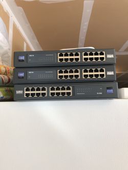 10/100 linksys 16 port switch