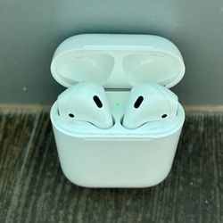 AirPods 2 - Excellent Condition! 