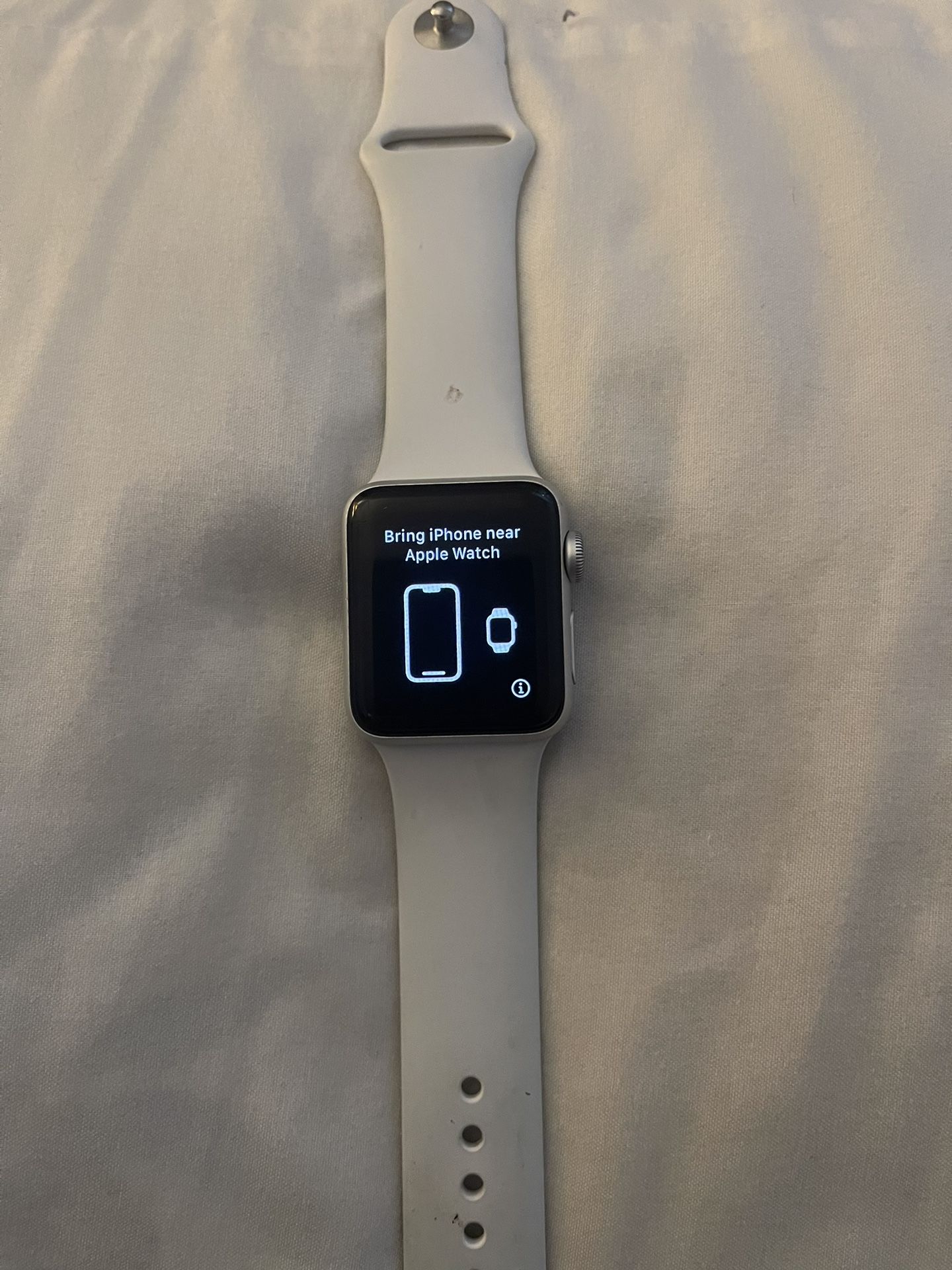 Apple Watch 3 38mm Silver  Local Pick Up Only/ No trades 