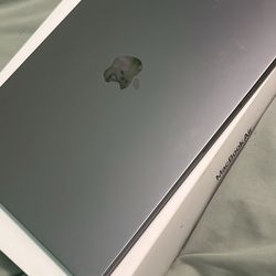 MacBook 15 M3 