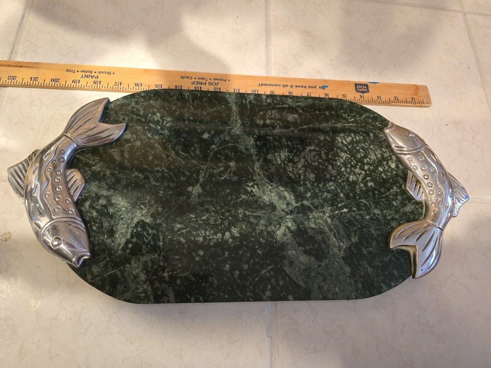 Stunning Charcuterie Board NEW!!! never Used!!