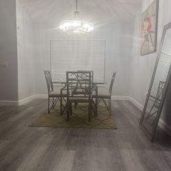 Dinning Table W 4 Chairs. 