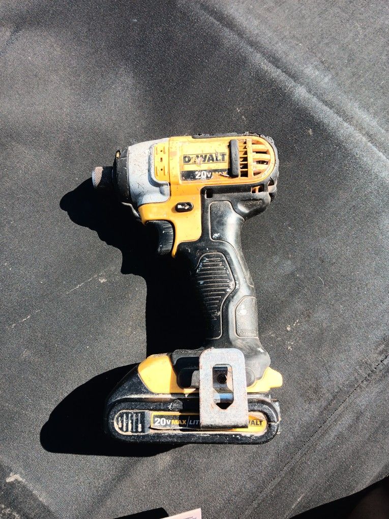 Dewalt cf885 cheap