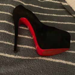 Christian louboutin  $200