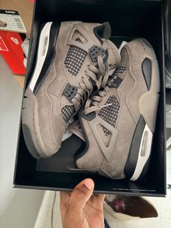 Jordan 4 SZ 8.5