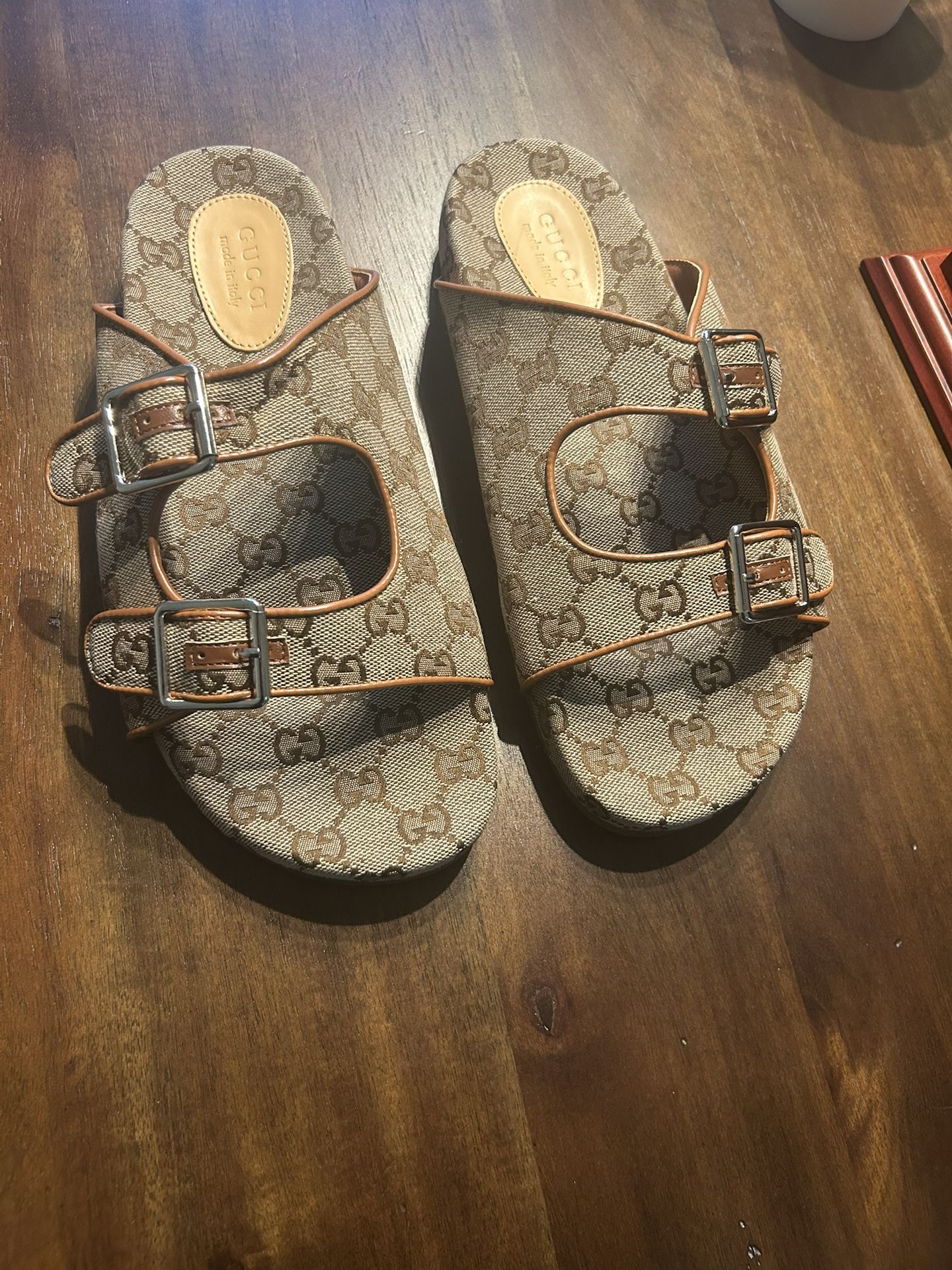 Size 11 Gucci Slide Strap Sandal 