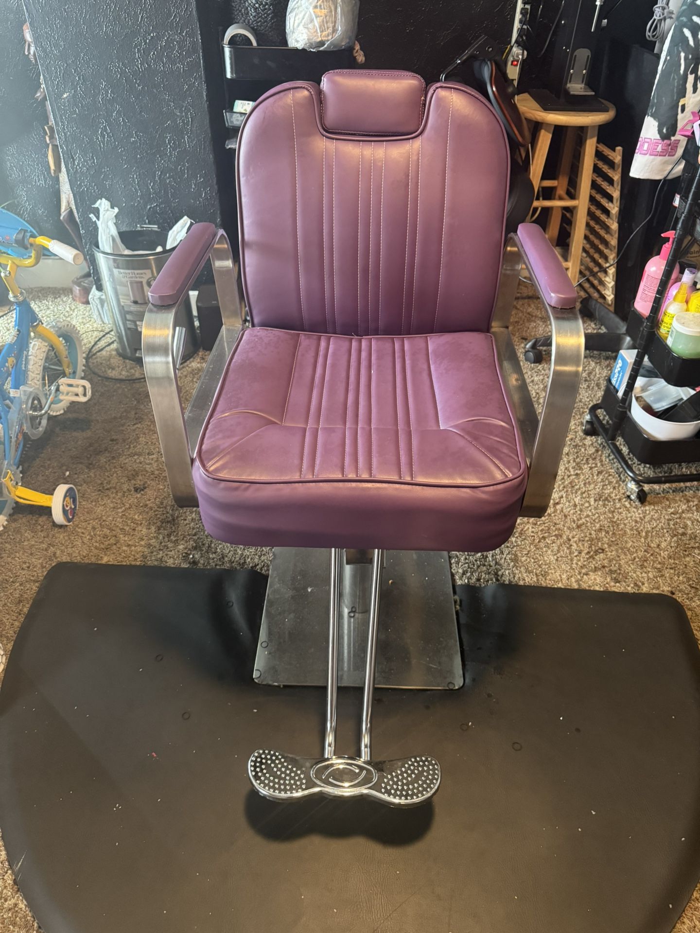 Salon/Barber Chair