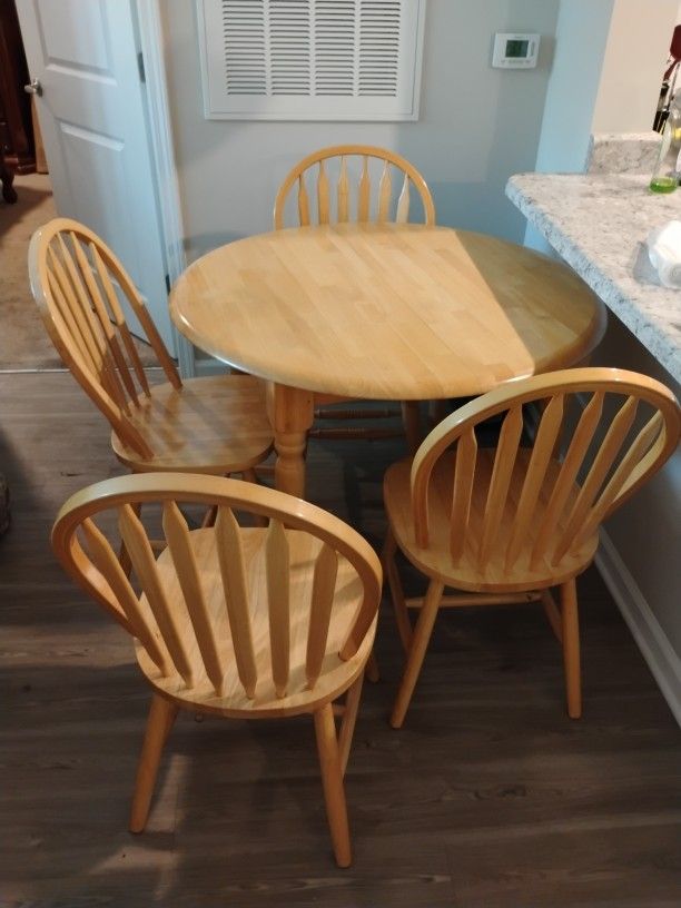 Dining Table & 4chairs