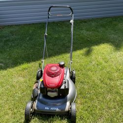 Honda Harmony 2 Hrs 216 Lawnmower for Sale in Uppr Moreland PA OfferUp