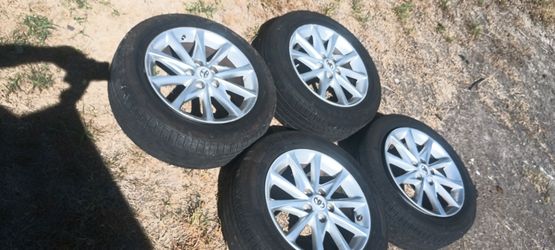 Toyota Rims and Tires