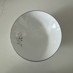 Vintage Noritake china bowl in the "Altadena" pattern