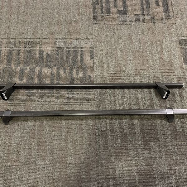 Thule Tracker 2 Rooftop Track Roof Rack for Sale in Seattle, WA OfferUp