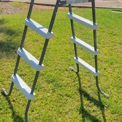 Pool Ladder!