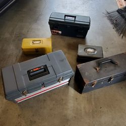 TOOL BOXES