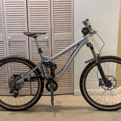 Turner Burner V3 Full Suspension 27.5 Mountain Bike - Medium