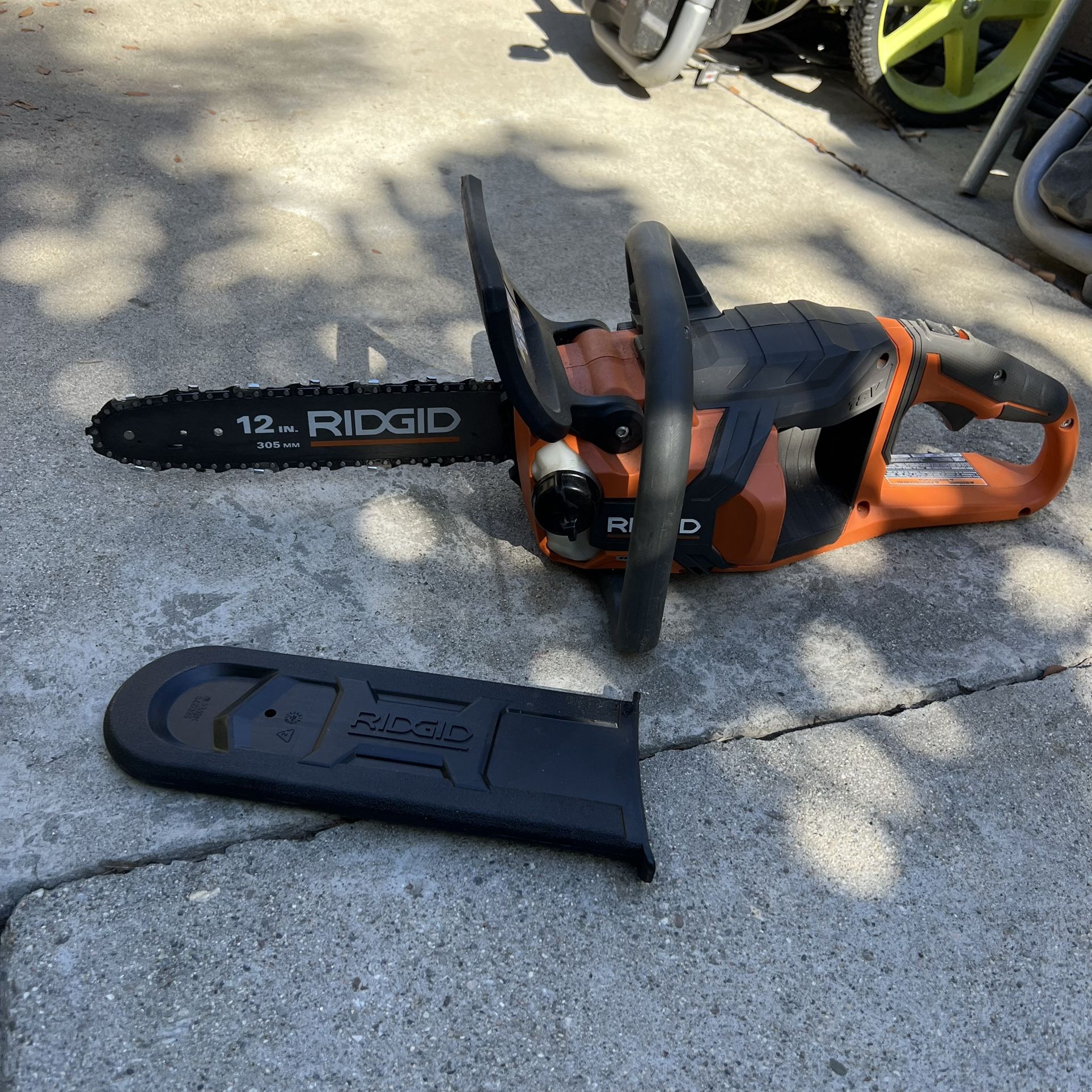 RIDGID 18V Brushless 12 in. Electric Battery Chainsaw (Tool Only)