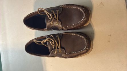 Men shoes size 12
