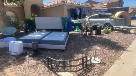 bed frame with base mattress