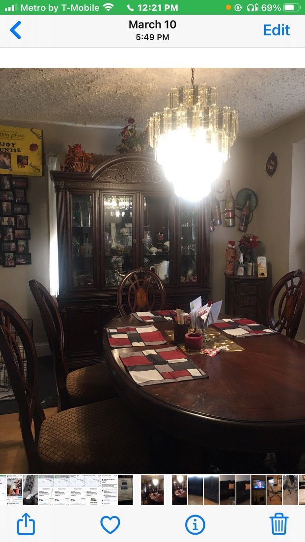 China Cabinet & Dining Room Table