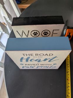 Decorative signs dog
