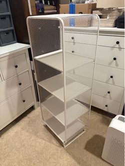 White Shelf