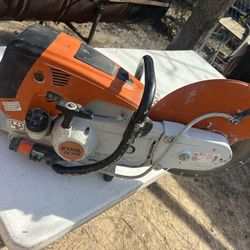 STHL CUTTER 700
