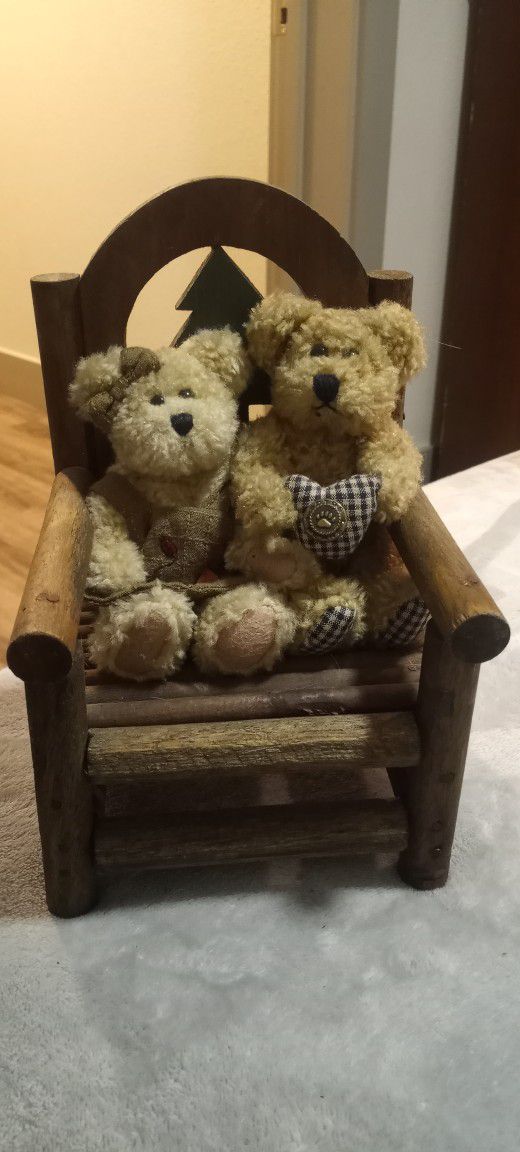 Boyds Bears With Chair