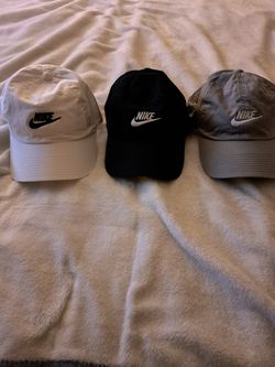 3 Nike Hats S/M