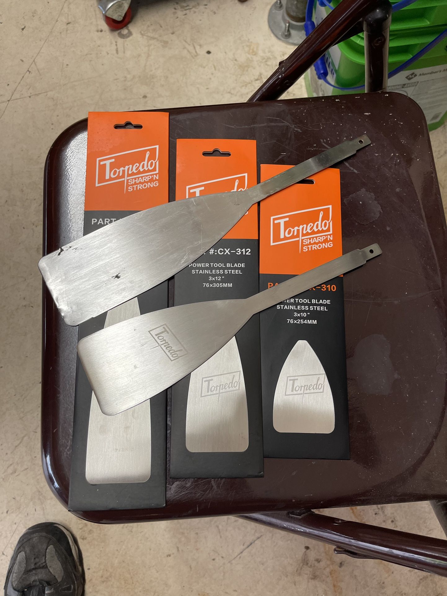 Windshield Removal Blades