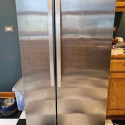 Whirlpool Refrigerator 