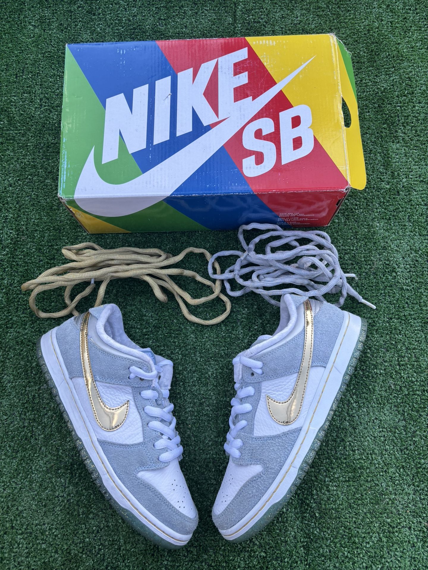 Men 8.5US Nike Sb Sean Clipver Dc9936-100 Dunk Low Holiday Special