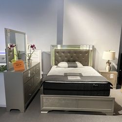 Champagne 4PC Queen Bedroom Set 