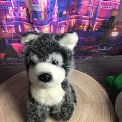 Russ Yomiko Grey Wolf Dog Stuffed Plush Animal 8 Inch-preowned 