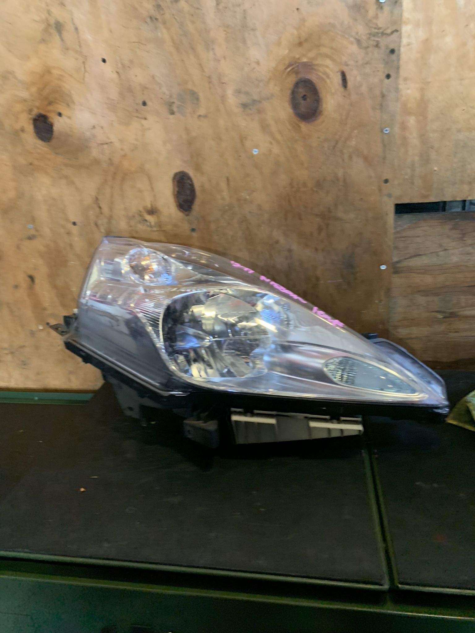 2013 2017 Nissan Leaf Passenger Right Headlight 