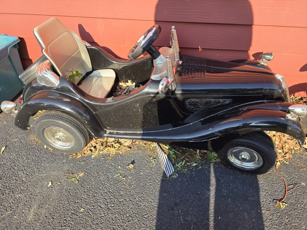 battery-powered classic car