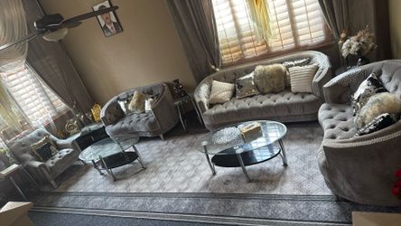 Sofas in good condition, with 2 coffee tables and 3 small side tables